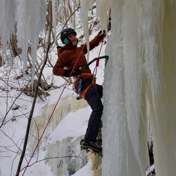 Meet your Posher, Avanda ๐๐คท๐ผโโ๏ธ๐๏ธ - Picture 3 of 3